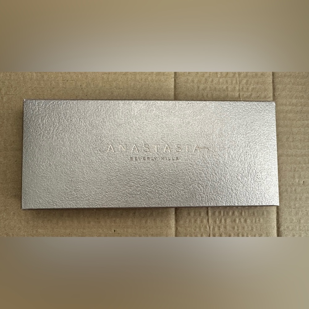 Anastasia Beverly Hills Rose Metals Palette BNIB